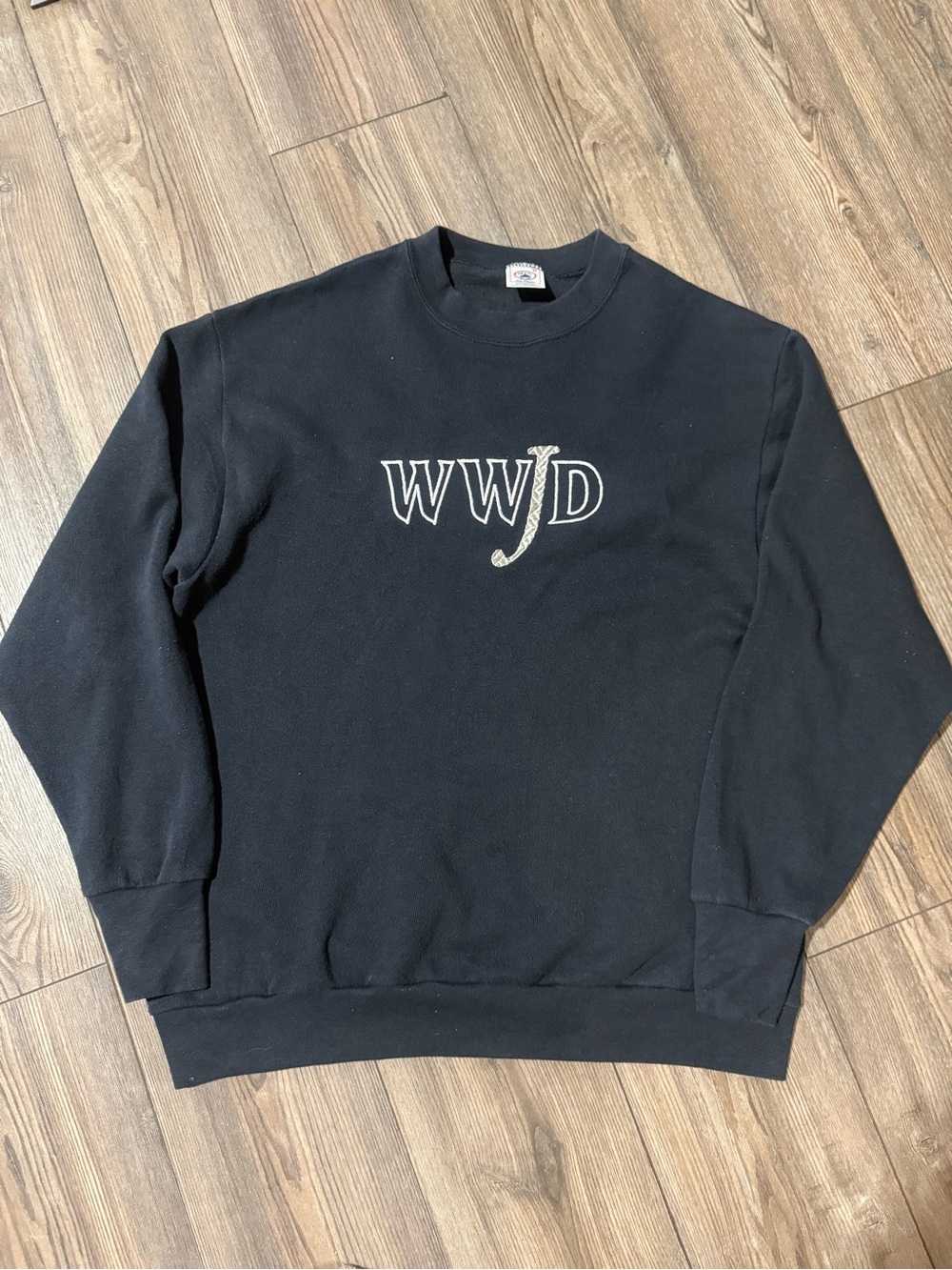 Vintage WWJD Crewneck Sweatshirt Adult Medium Black Delta USA Christian 90s
